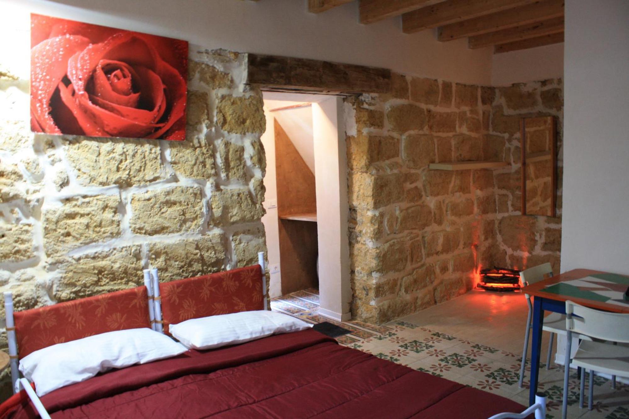 Casa Lerux Hotel Agrigento Exterior photo